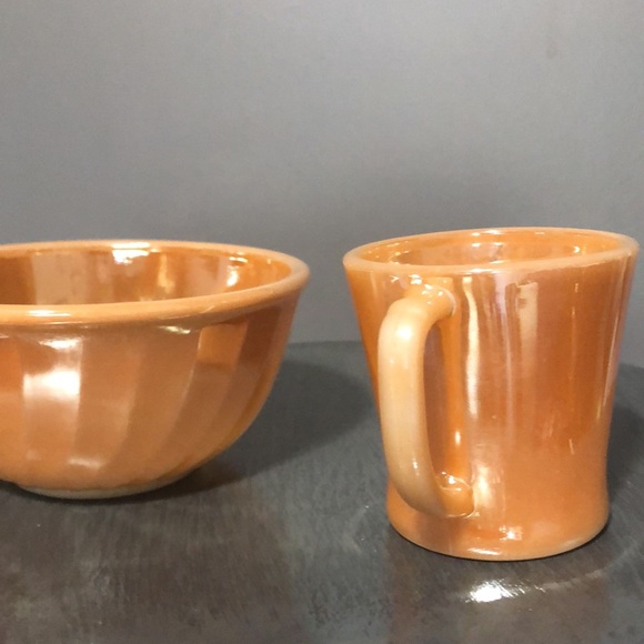 Fire King Peach lustre Vintage bowl, 2 mugs cups - Picture 12 of 17